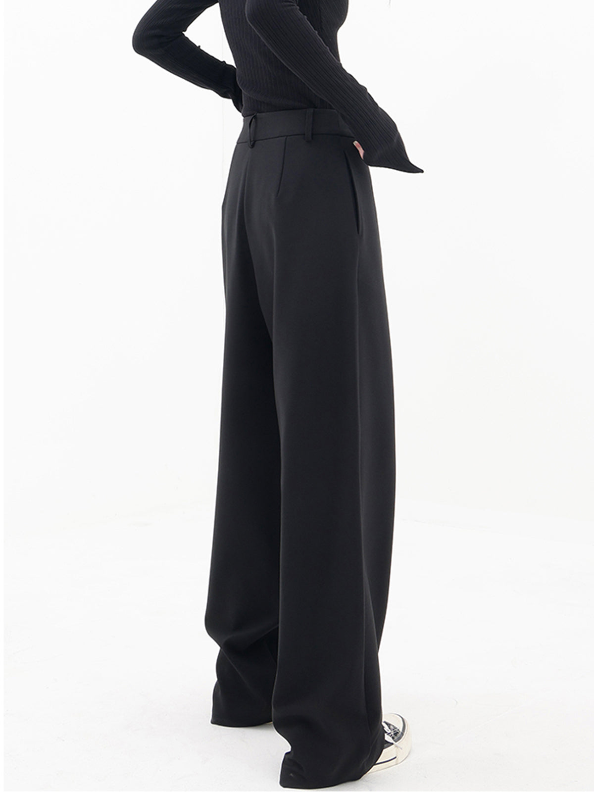 Pantalon large asymétrique pour femmes