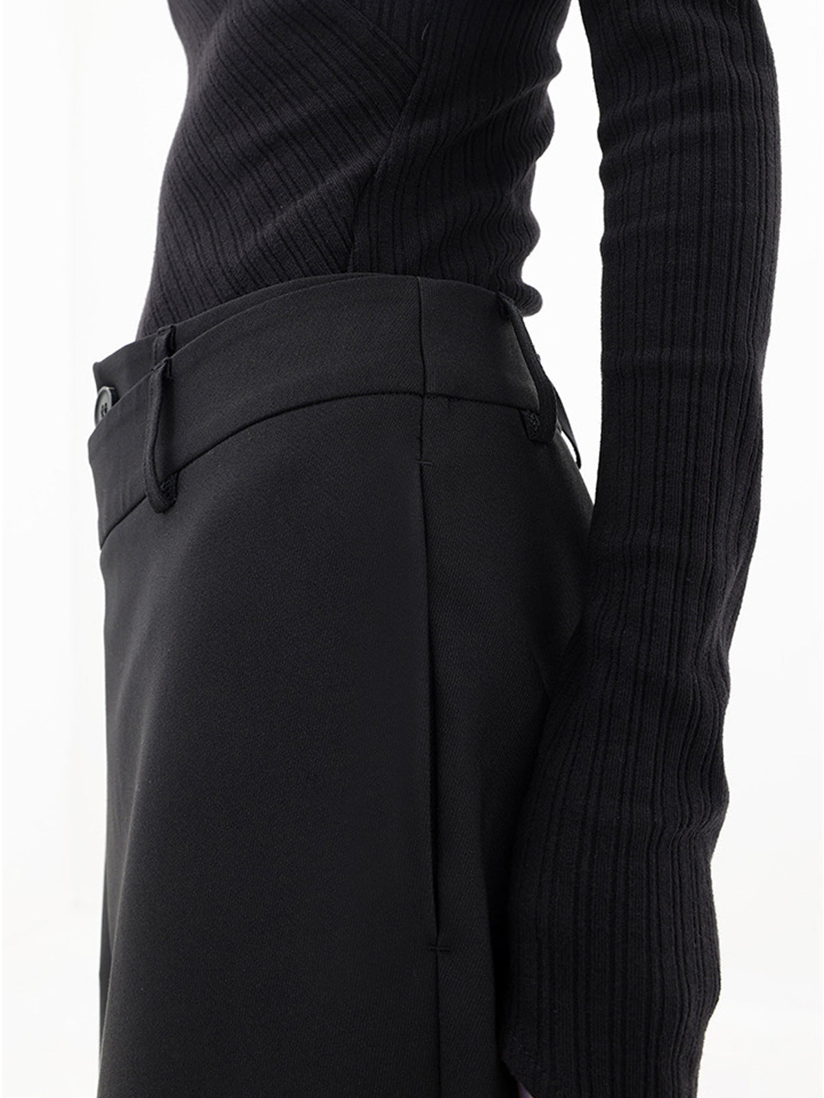 Pantalon large asymétrique pour femmes