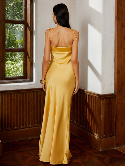 Robe Longue Satinée – Élégance Glamour