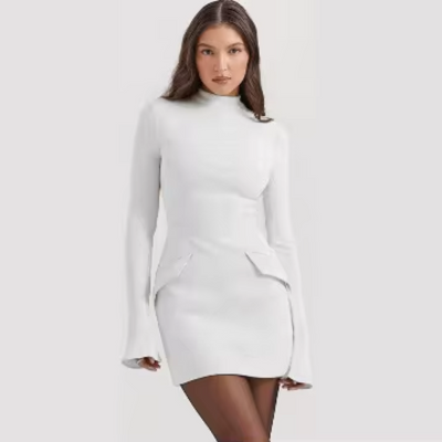 Robe Mini à Manches Longues – Coupe Structurée & Col Montant