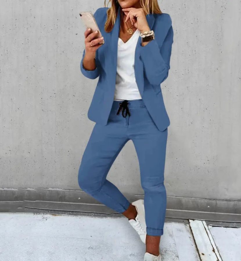 Ensemble blazer pantalon élégant avec design polyvalent