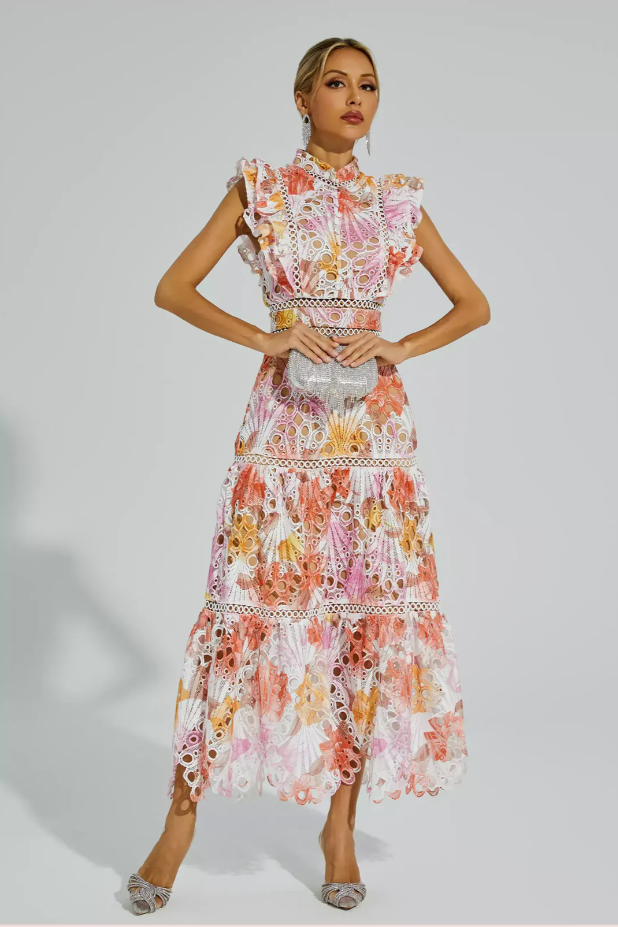 Robe Longue Brodée Sans Manches – Dentelle Florale Multicolore & Volants