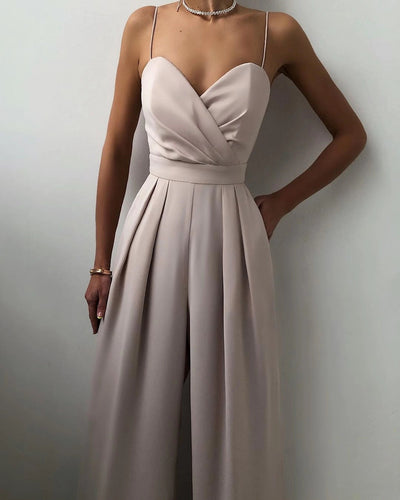 Combinaison beige sans manches à jambes larges pour événement
